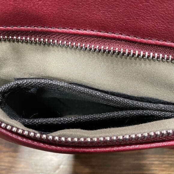 Damsel In Defense Concealed Carry Purse Cranberry Janie’s Gotta Crossbody Bag - Picture 10 of 16